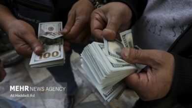 عقبنشینی دوباره تتر به کانال ۷۰ هزار تومان؛ دلار اصلاح خواهد کرد؟ عقبنشینی دوباره تتر به کانال ۷۰ هزار تومان؛ دلار اصلاح خواهد کرد؟